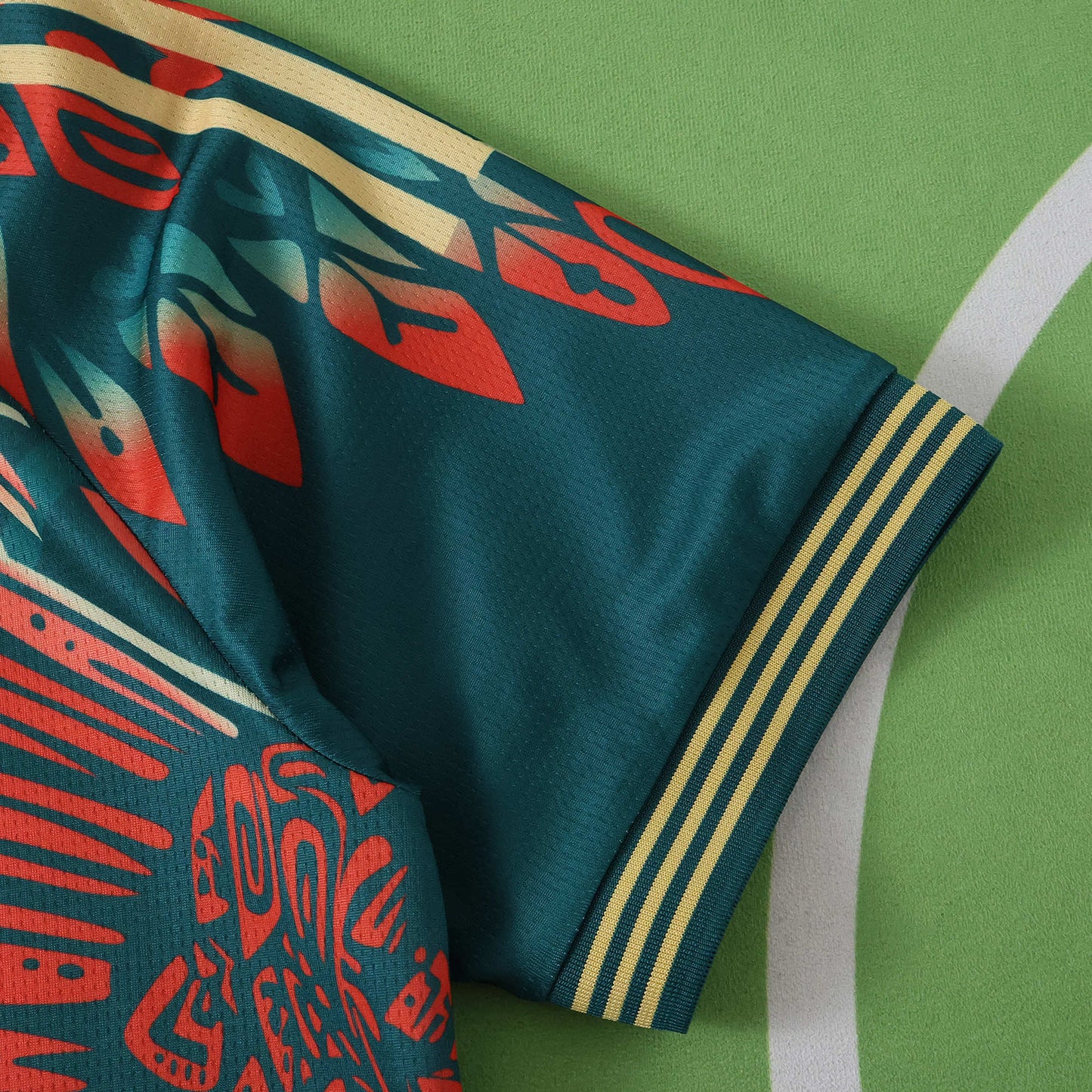 Mexico 2025 'De Oro' Special Edition Football Jersey – Aztec Eagle Design