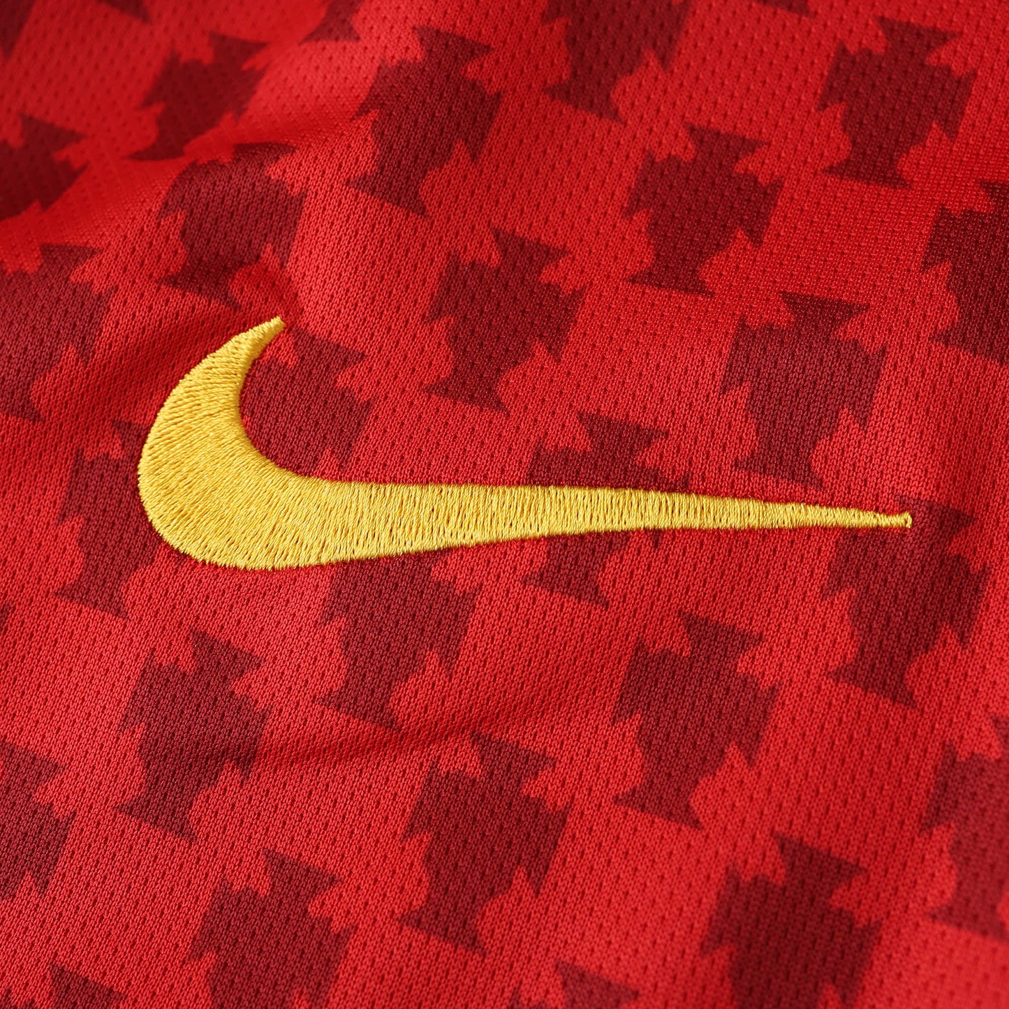 Portugal 2004 Home Jersey – Cristiano Ronaldo #17, Deco #20 | Retro Football Shirt