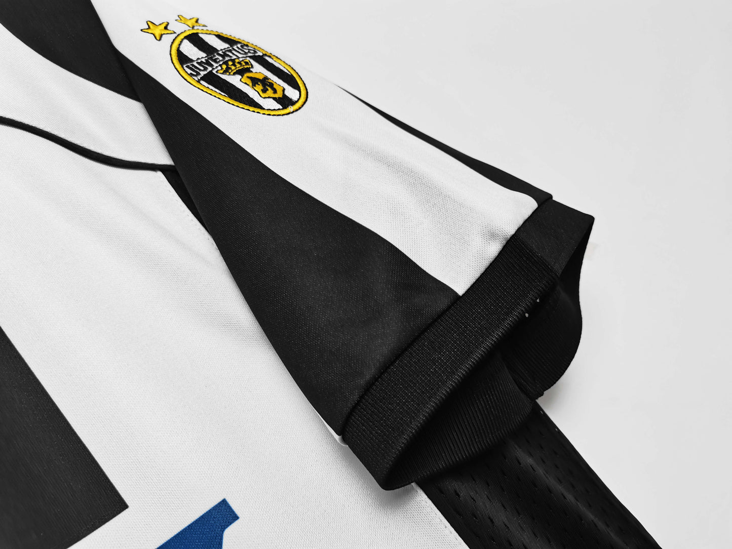 Juventus 1997/98 Home Football Jersey – Zidane #21, Del Piero #10, Inzaghi #9