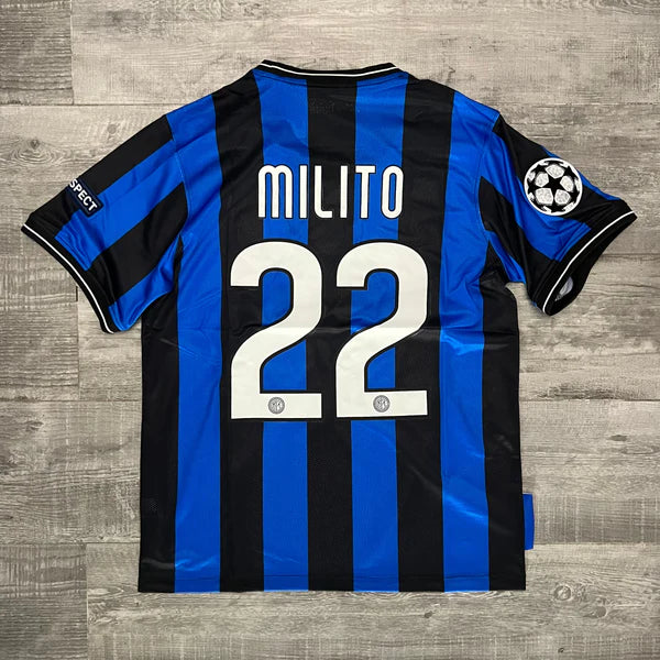 Inter Milan 09/10 Home Football Jersey – Milito #22, Balotelli #45