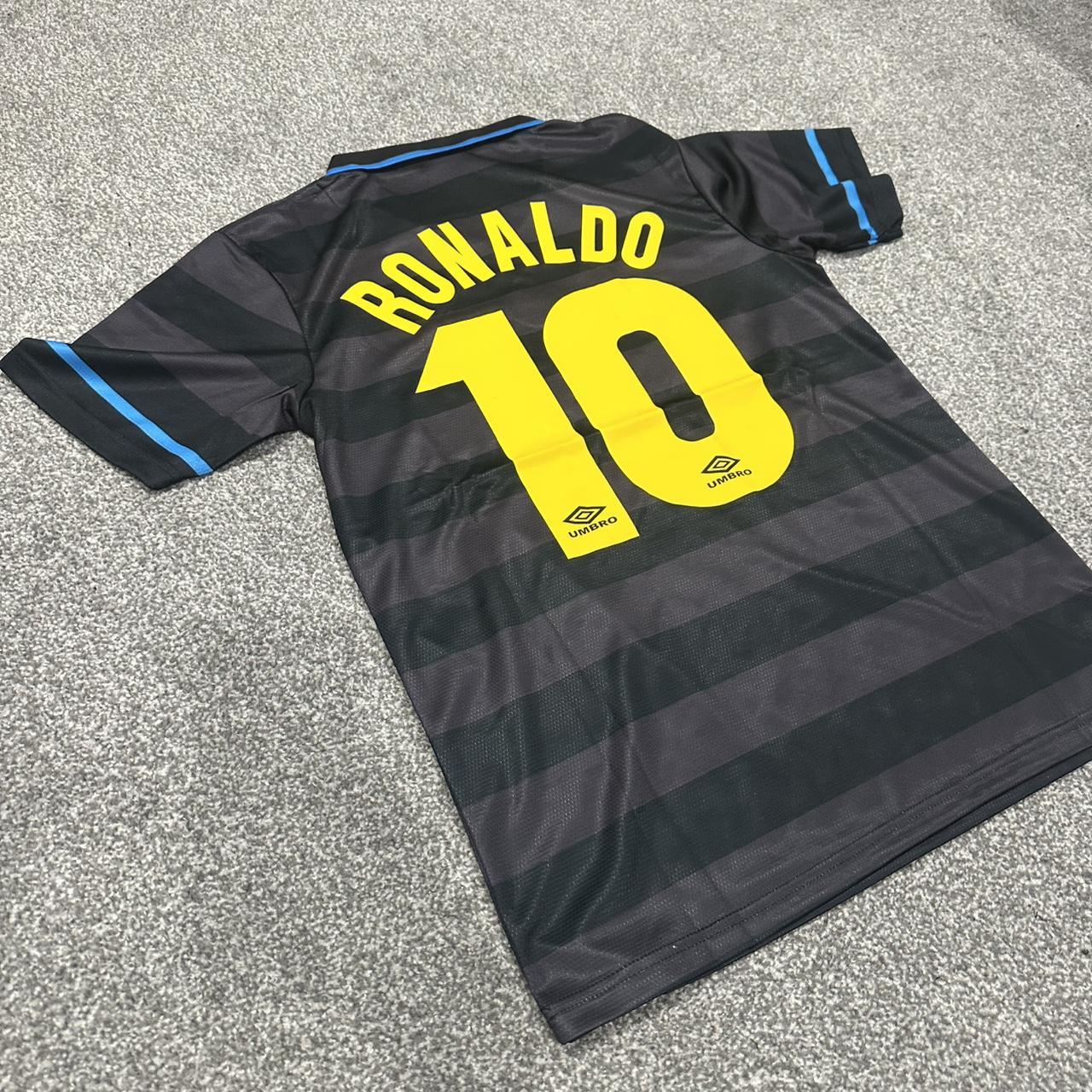 Inter Milan 97/98 Away Retro Football Jersey – Ronaldo #10 or Simeone #14