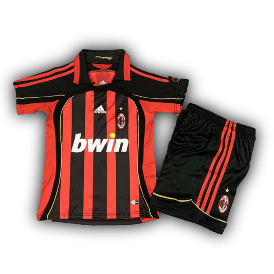 AC Milan 2006/07 home children’s football kit with jersey and shorts – Kaka #22 or Ronaldinho #80