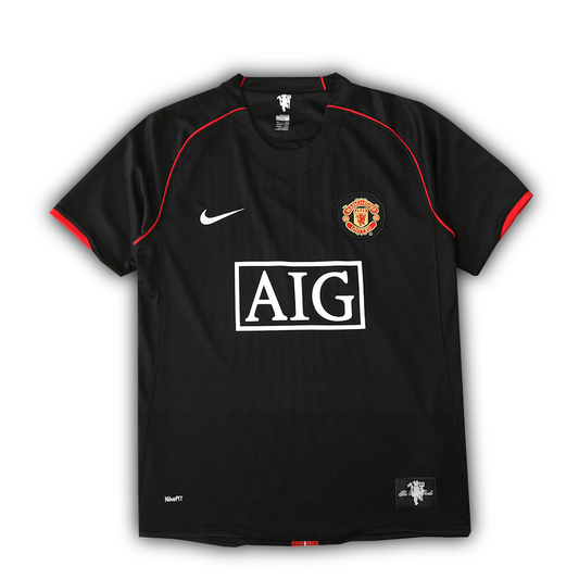 Manchester United 2007/08 away football jersey featuring Ronaldo #7 and Rooney #10 in white and gold design